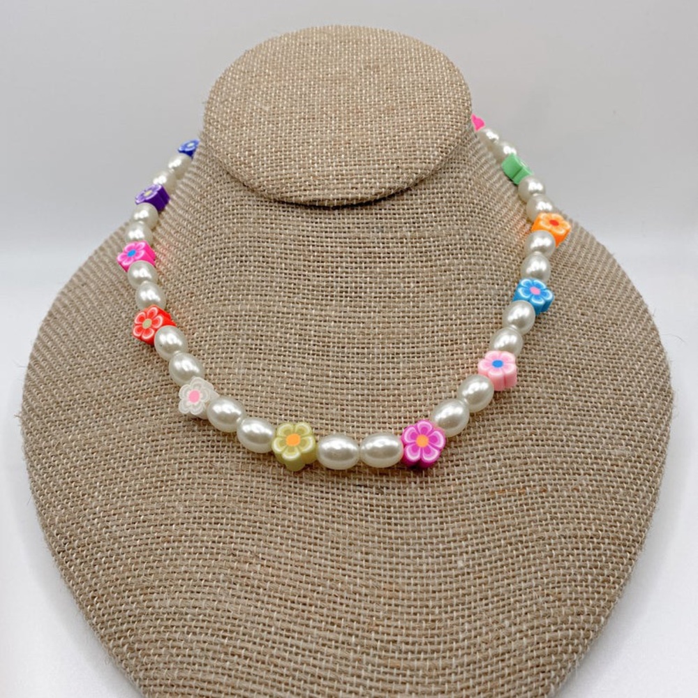 Flower Pearls Necklace
